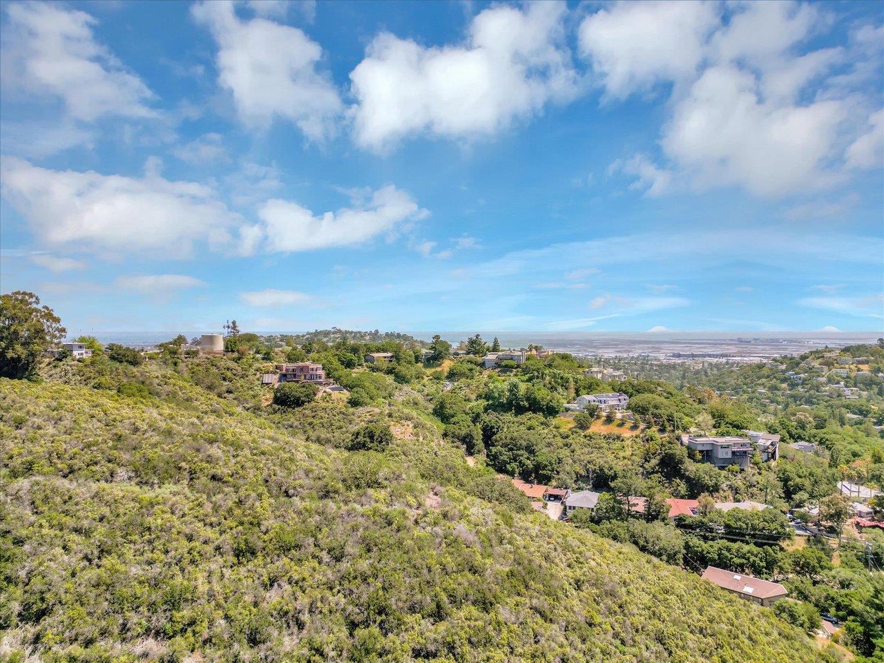 0 Devonshire San Carlos, CA 94070 - Photo 6 of 7 a view of a city