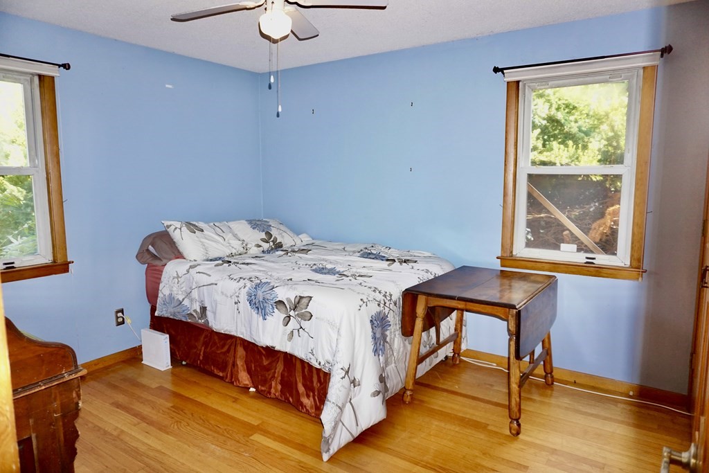21 Chalmers Street Springfield, MA 01118 - Photo 15 of 27 Gallery Image 15