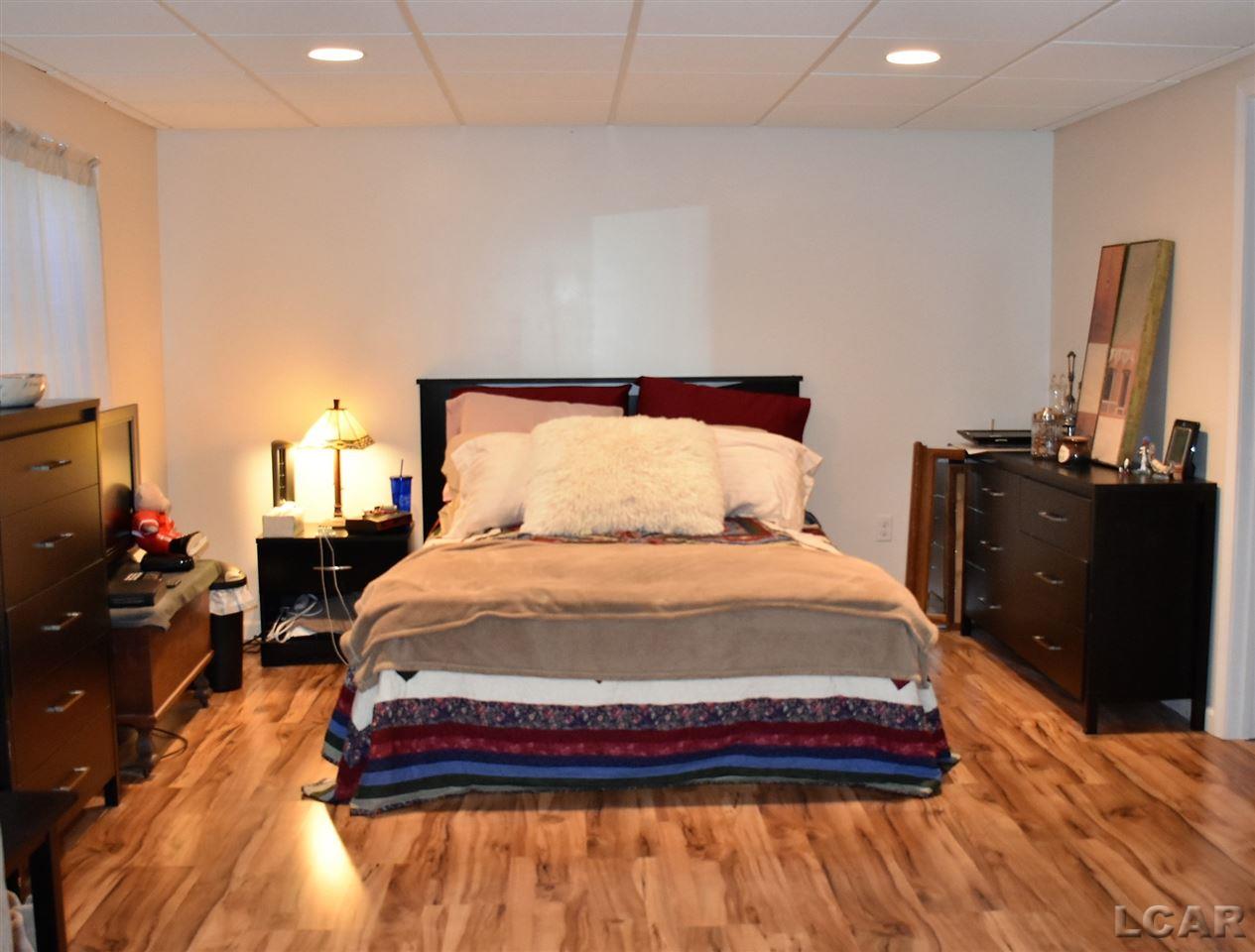 576 Ridge Lane Tecumseh, MI 49286 - Photo 8 of 14 31367855-7.JPG