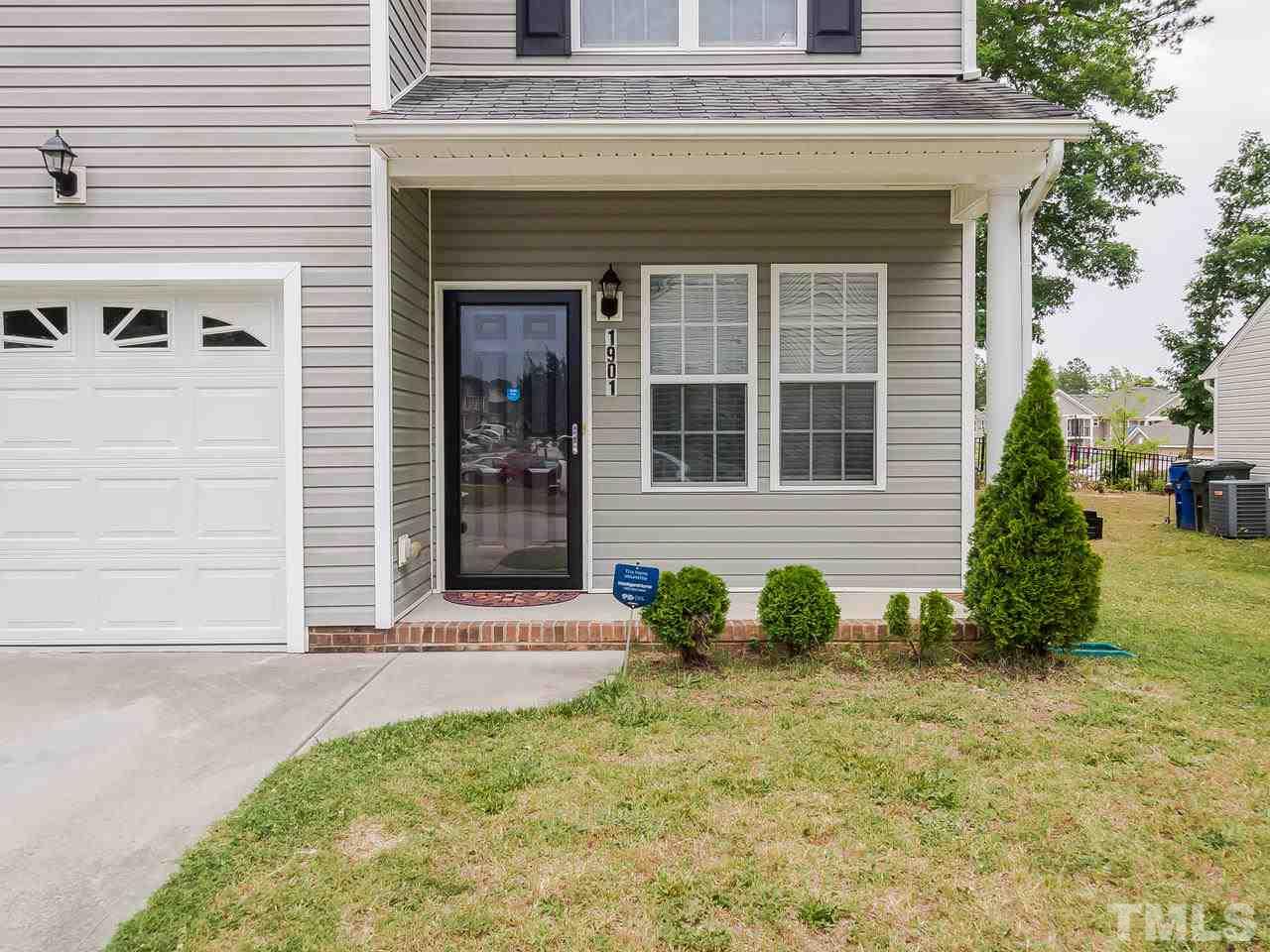 1901 Rocky Stream Lane Raleigh, NC 27610 - Photo 4 of 24 Gallery Image 4