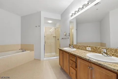 $499,999 | 9104 Ravenscroft Road, Clifton, NJ 07013
