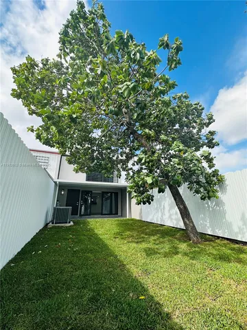 $3,100 | 7157 West 19th Court, Unit 7157, Hialeah, FL 33014