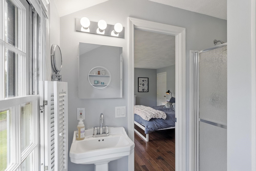 9 Butternut Road Westford, MA 01886 - Photo 21 of 42