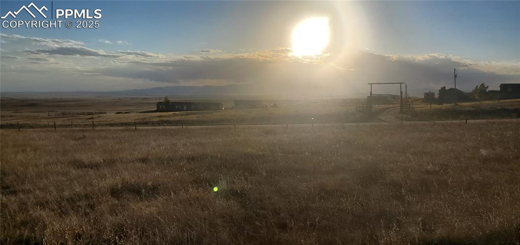 7575 South Calhan Road Calhan, CO 80808 - Photo 5 of 20 a view of a dry yard