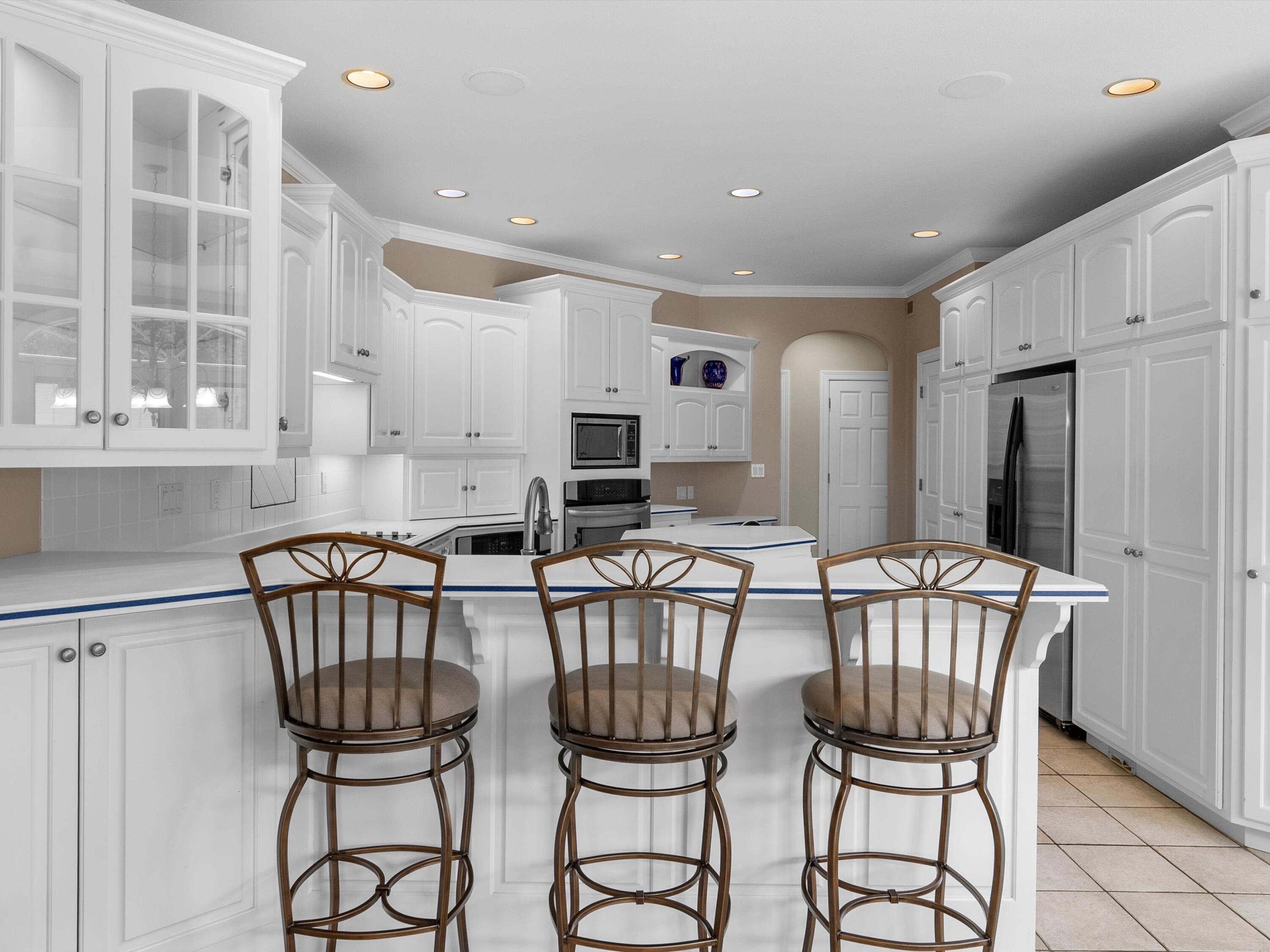 3505 Edgewood Road Manitowoc, WI 54220 - Photo 29 of 68 Kitchen