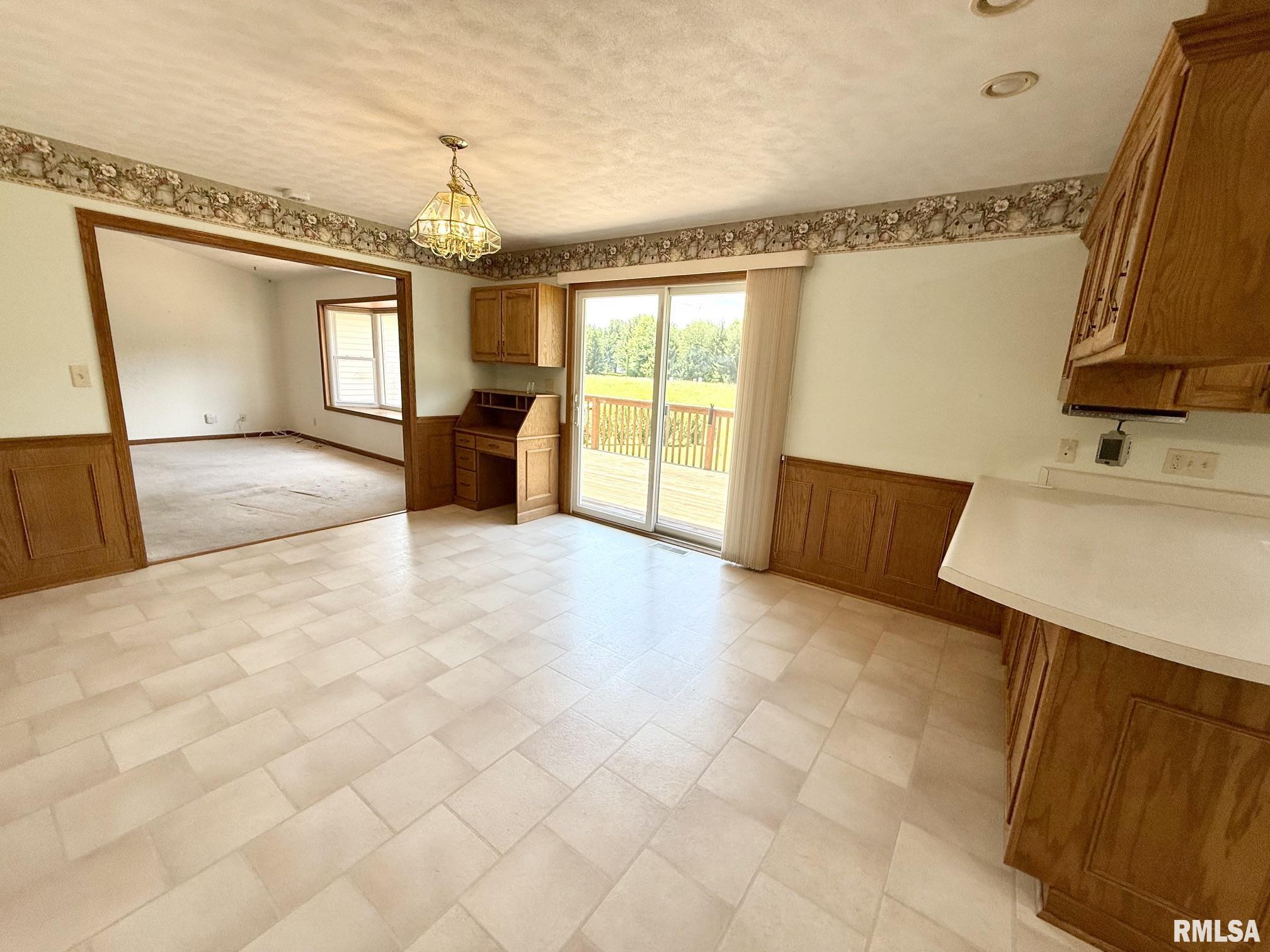 24822 Brookwood Hills Road Athens, IL 62613 - Photo 16 of 58