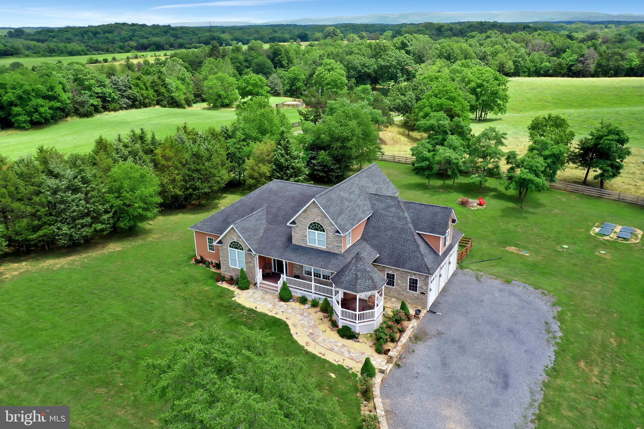401 South Buckton Road Middletown, VA 22645 - Photo 1 of 86 Gallery Image 1
