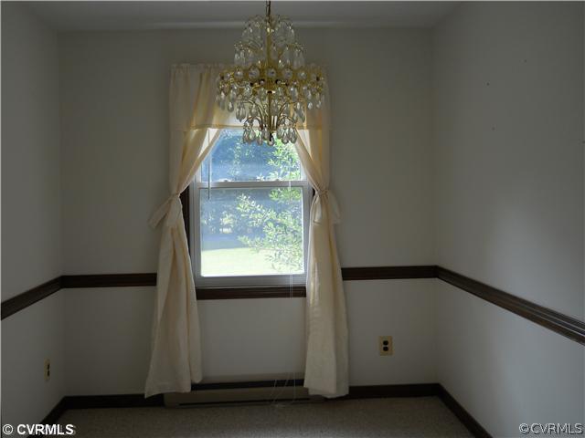 5070 Windsor Road Sandston, VA 23150 - Photo 4 of 12 Gallery Image 4