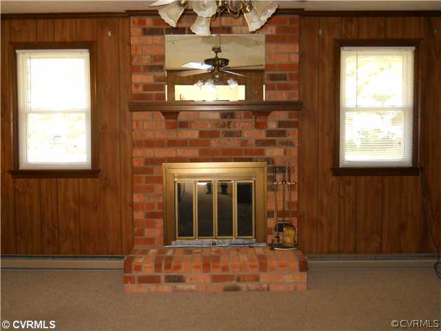 5070 Windsor Road Sandston, VA 23150 - Photo 7 of 12 Gallery Image 7