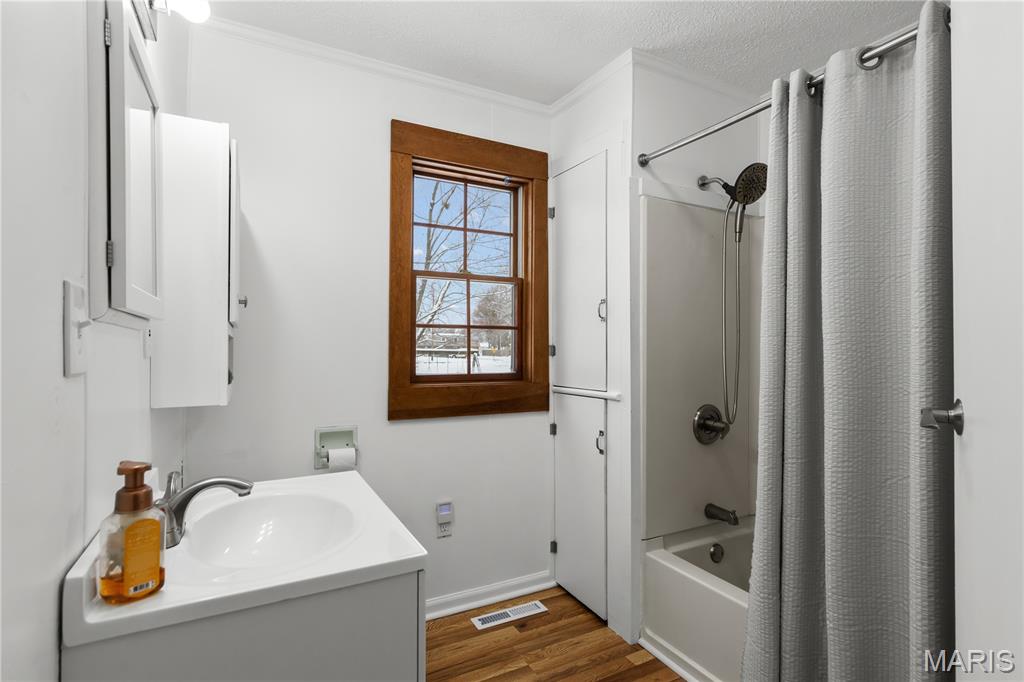 127 Cassens Avenue Hamel, IL 62046 - Photo 13 of 45