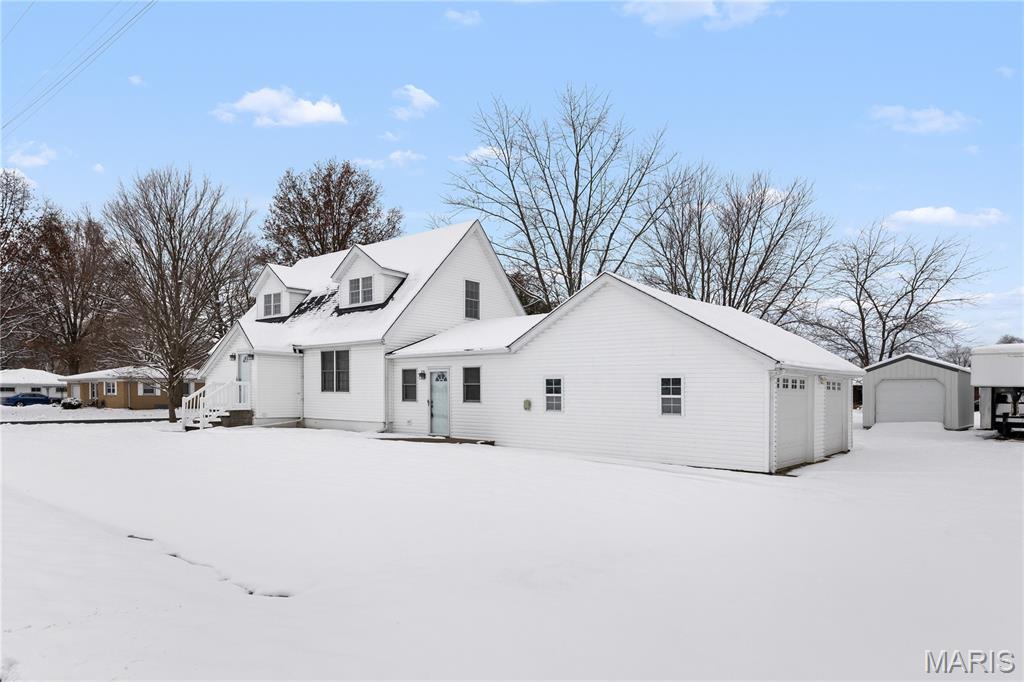 127 Cassens Avenue Hamel, IL 62046 - Photo 3 of 45