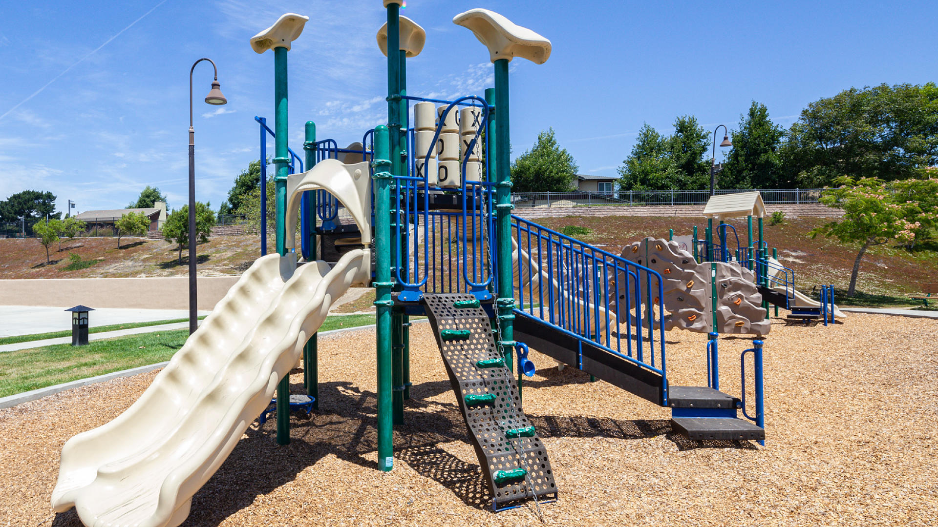 3709 Jupiter Avenue Lompoc, CA 93436 - Photo 26 of 27 a view of a balcony with outdoor space