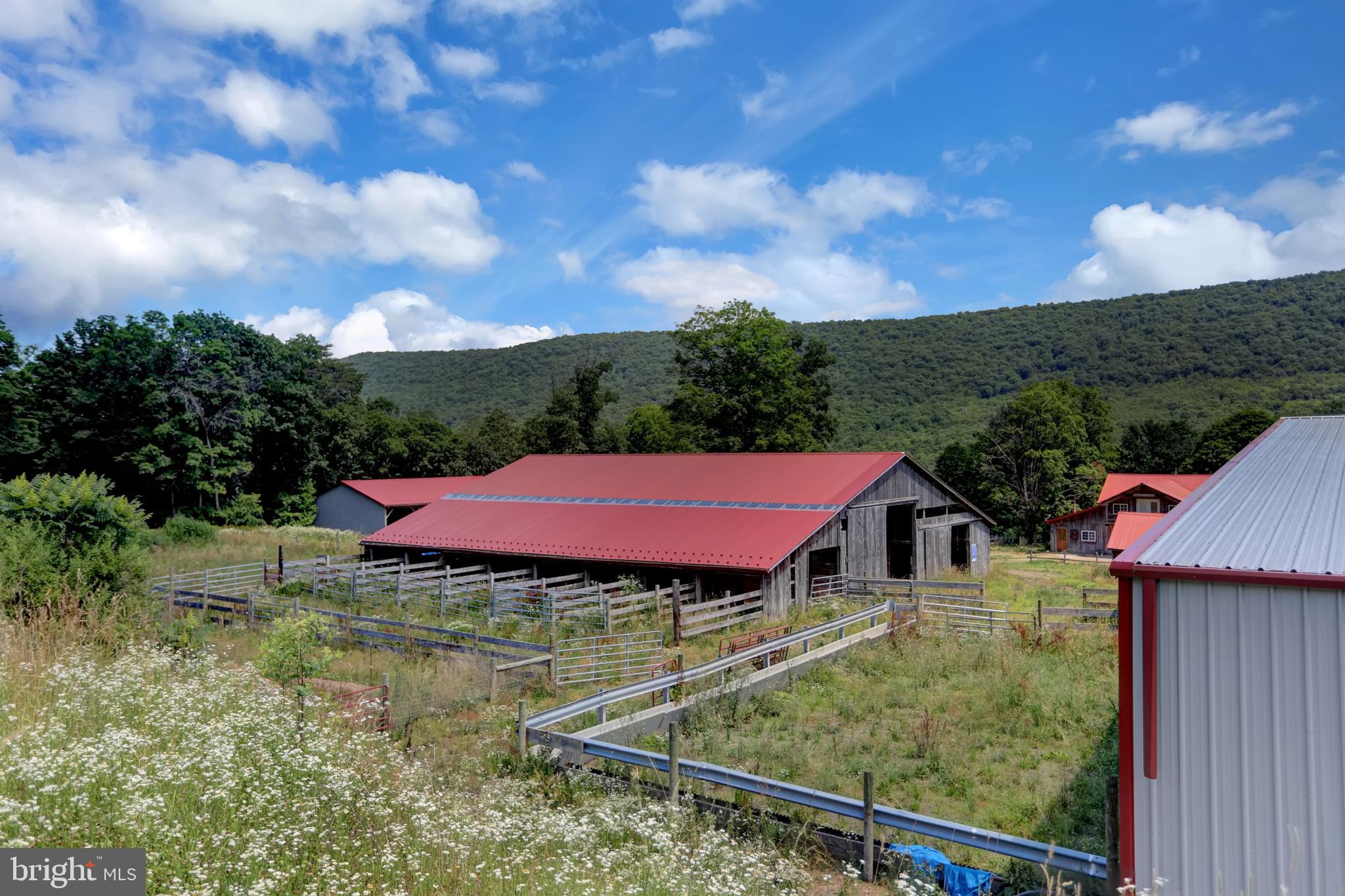 4565 Horse Valley Road East Waterford, PA 17021 - Photo 20 of 111