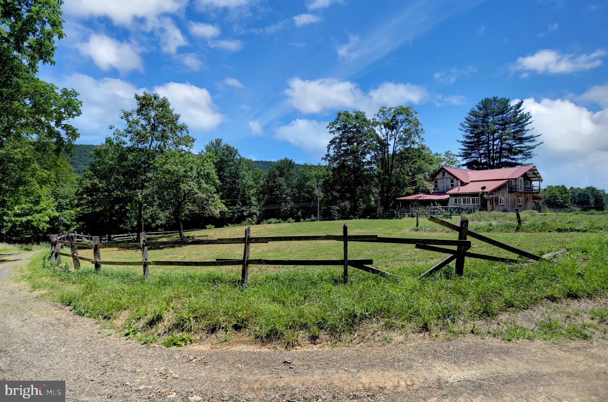 4565 Horse Valley Road East Waterford, PA 17021 - Photo 2 of 111