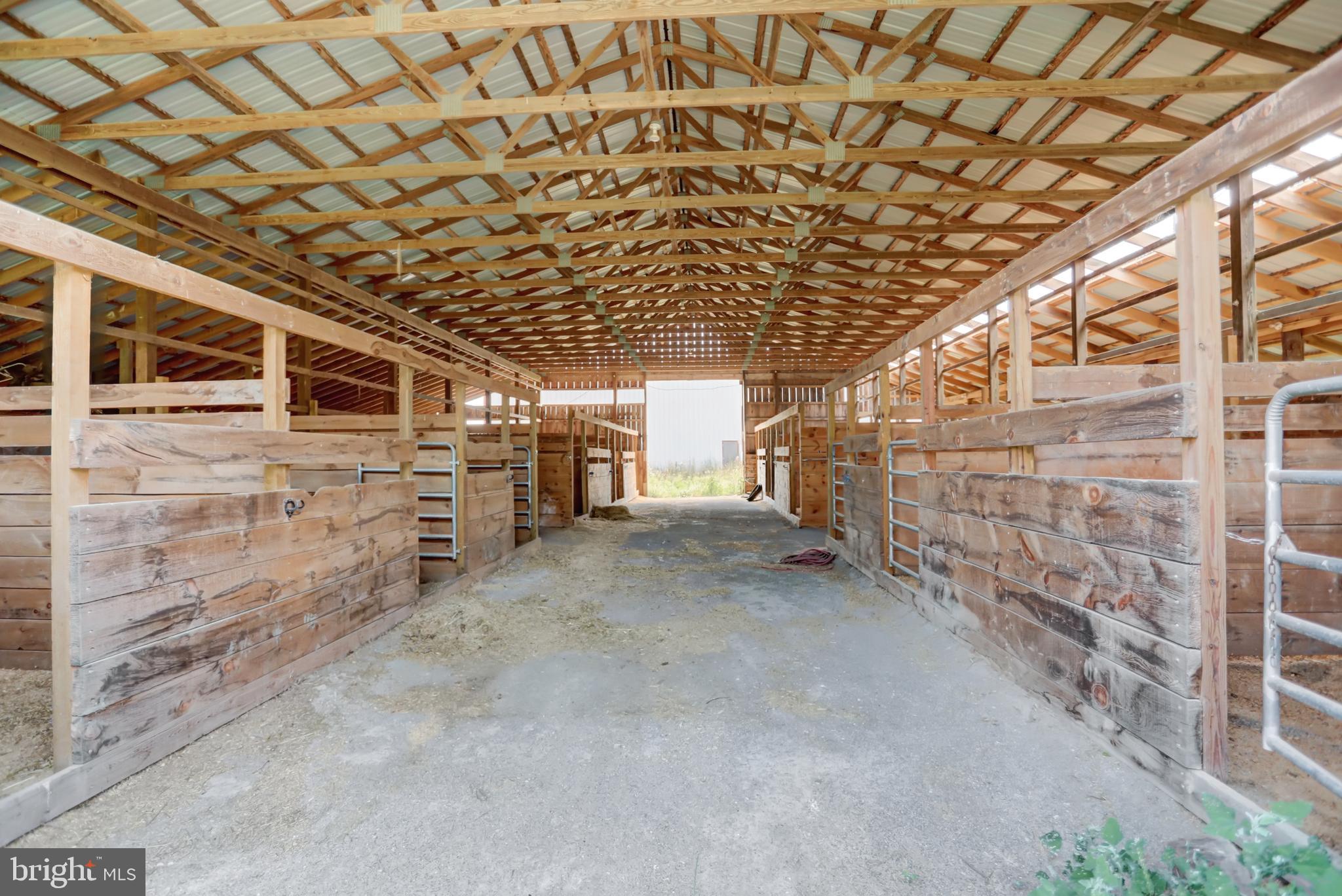 4565 Horse Valley Road East Waterford, PA 17021 - Photo 26 of 111