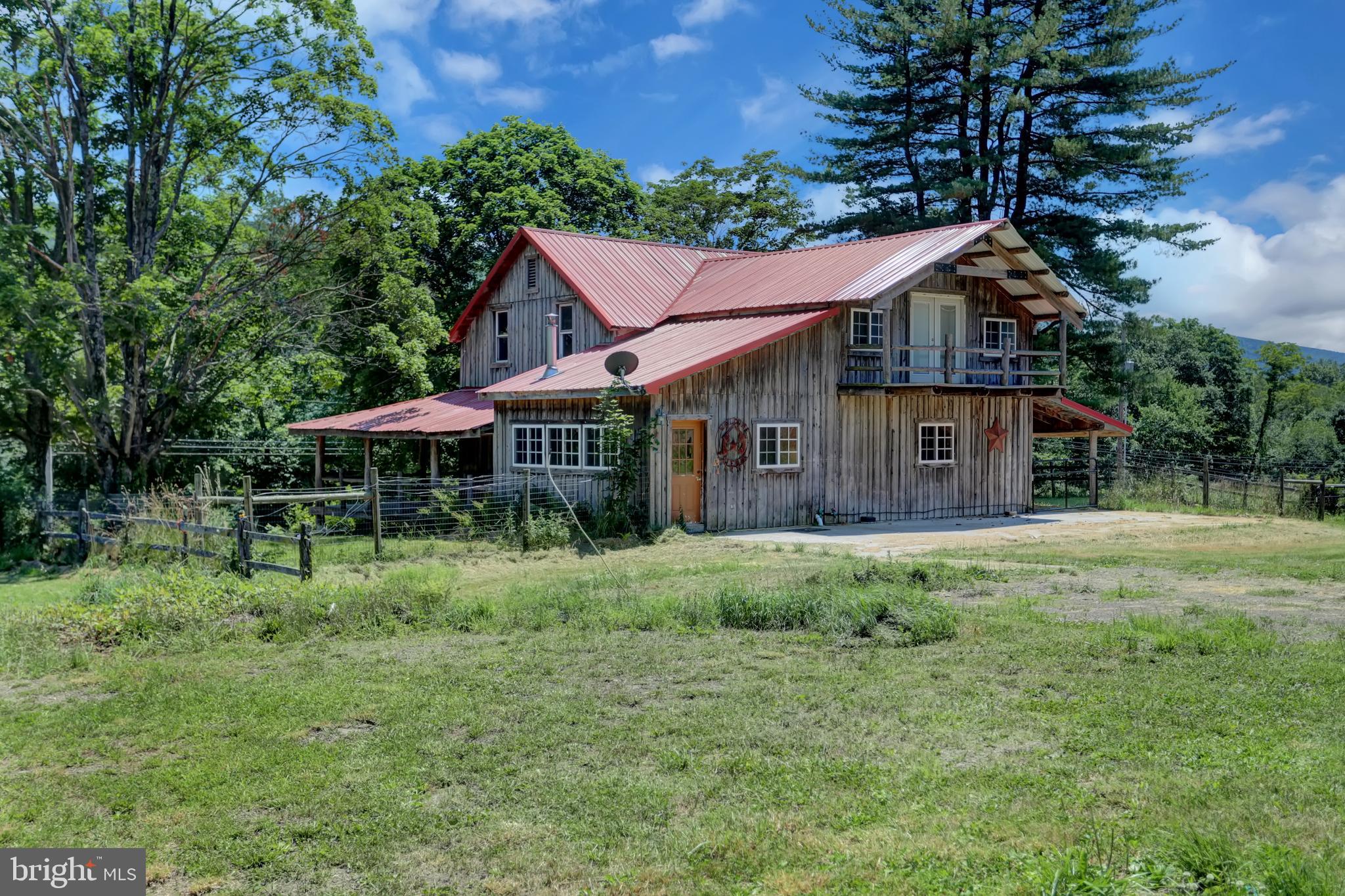 4565 Horse Valley Road East Waterford, PA 17021 - Photo 3 of 111