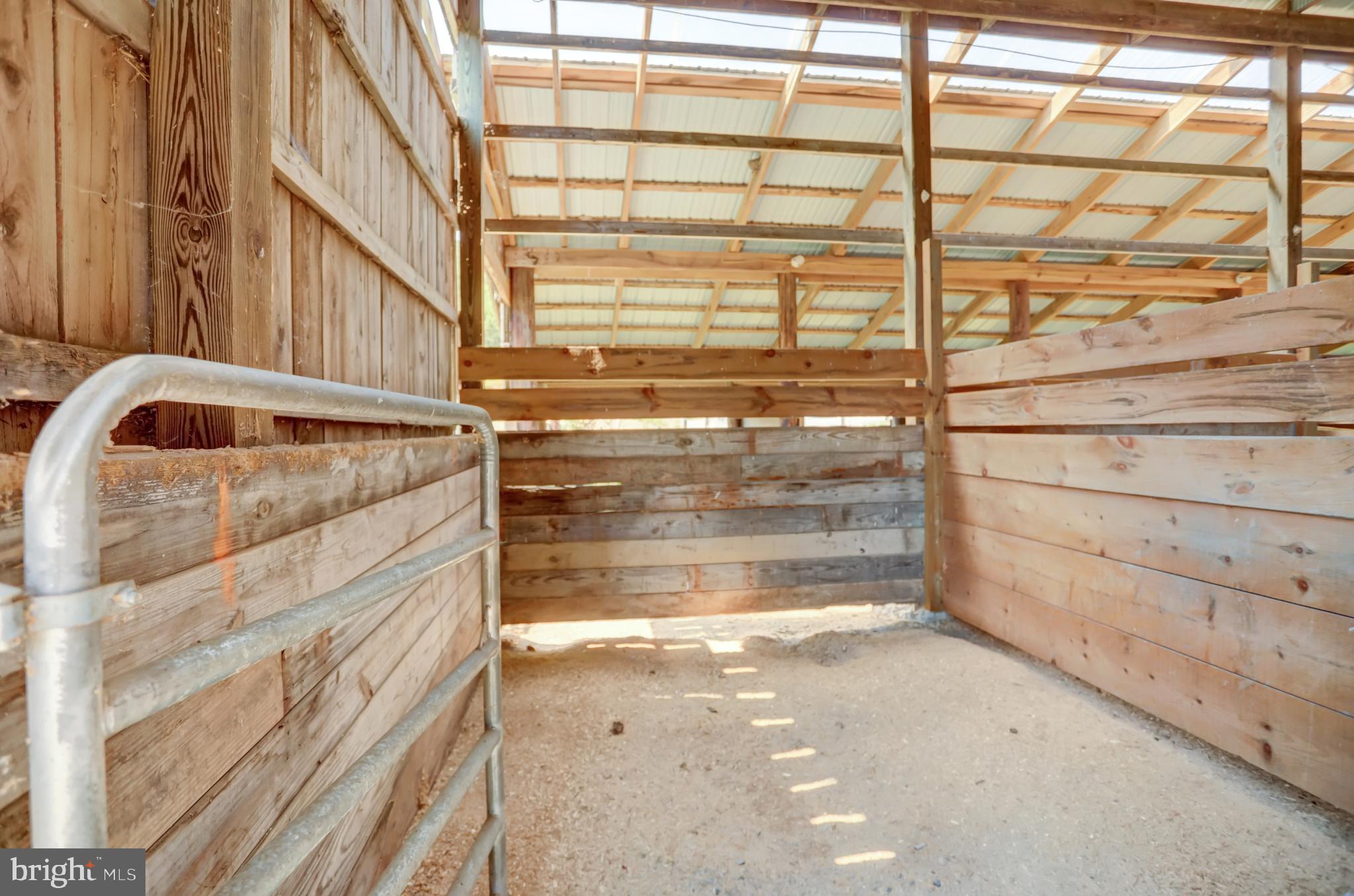 4565 Horse Valley Road East Waterford, PA 17021 - Photo 34 of 111