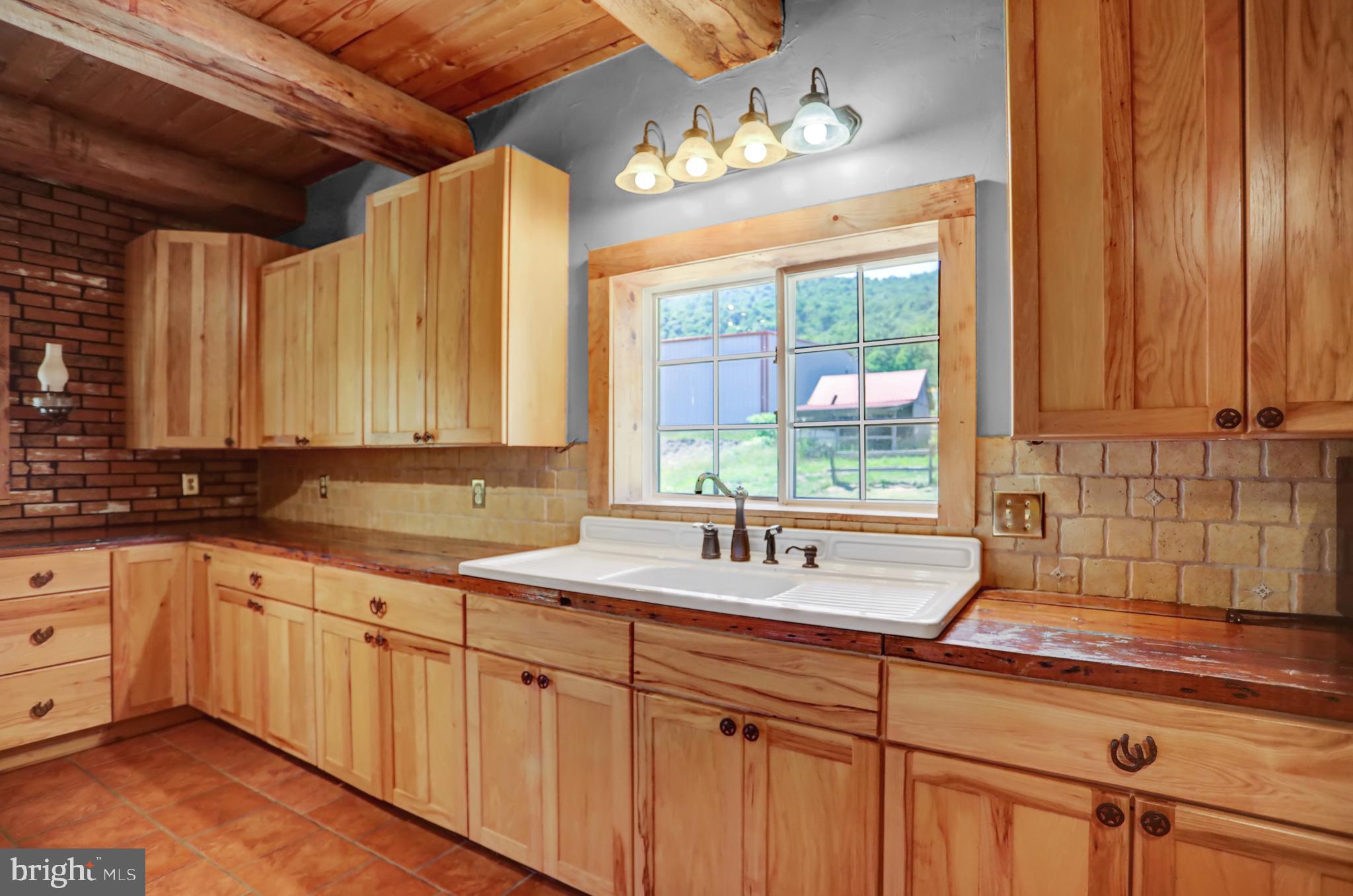 4565 Horse Valley Road East Waterford, PA 17021 - Photo 72 of 111