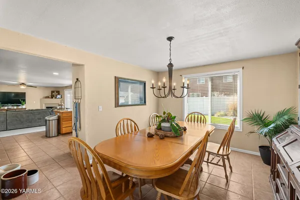 $439,000 | 1525 South 15th Street, Sunnyside, WA 98944