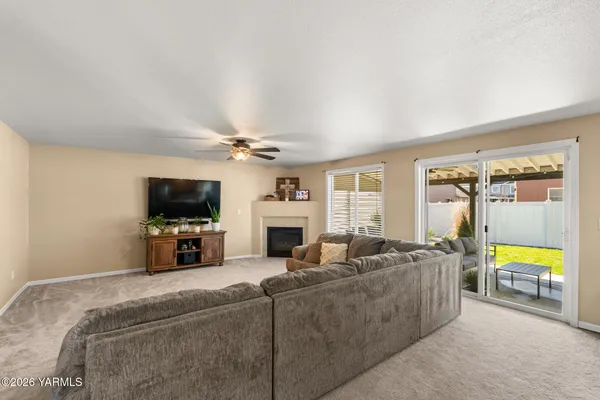 $439,000 | 1525 South 15th Street, Sunnyside, WA 98944