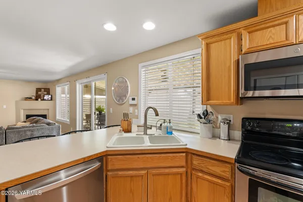 $439,000 | 1525 South 15th Street, Sunnyside, WA 98944