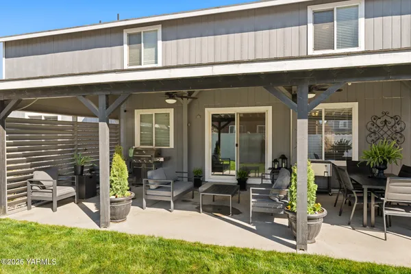 $439,000 | 1525 South 15th Street, Sunnyside, WA 98944