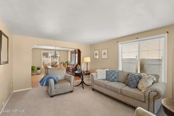 $439,000 | 1525 South 15th Street, Sunnyside, WA 98944