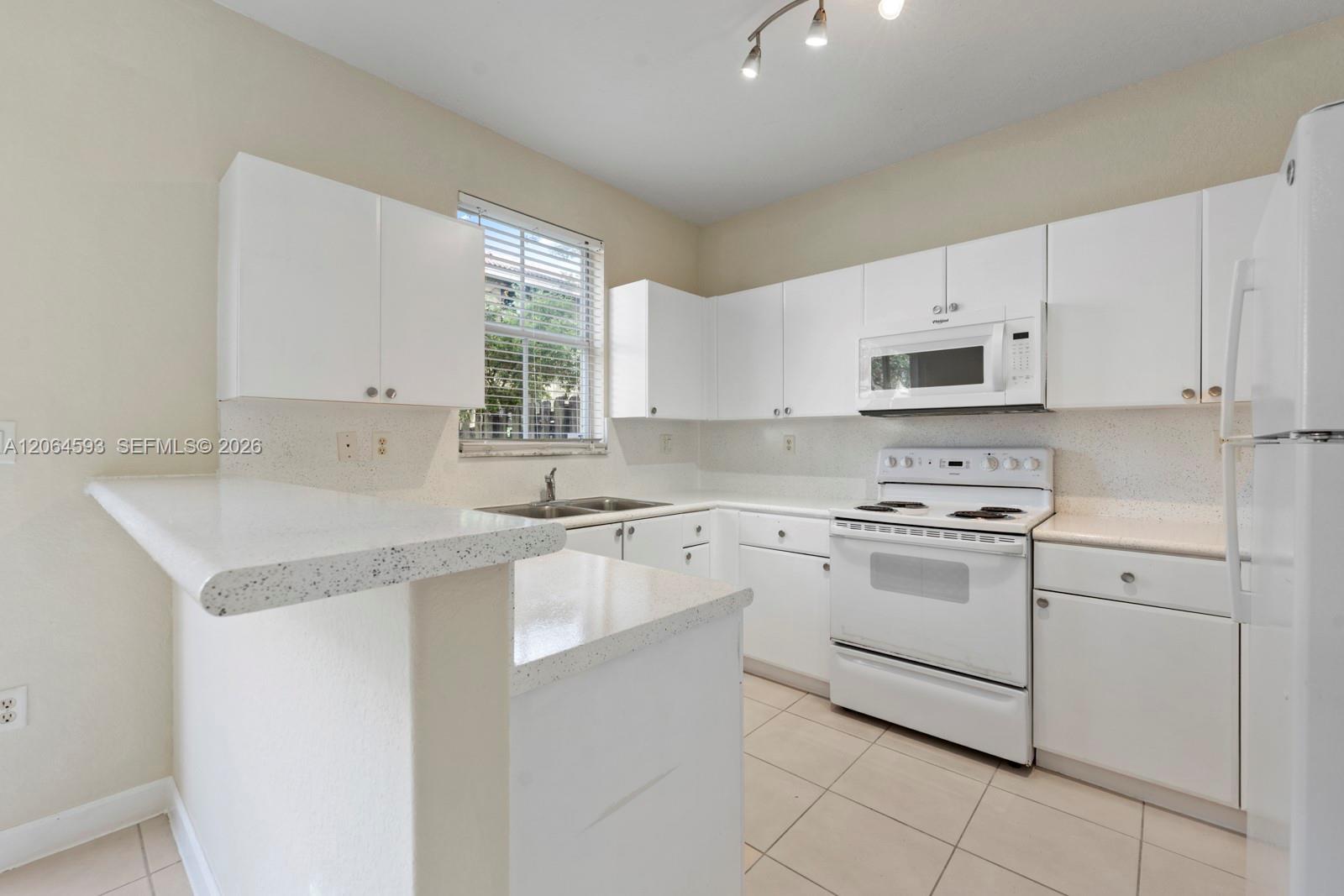 1417 Southeast 24th Road Homestead, FL 33035 - Photo 13 of 33 Gallery Image 13