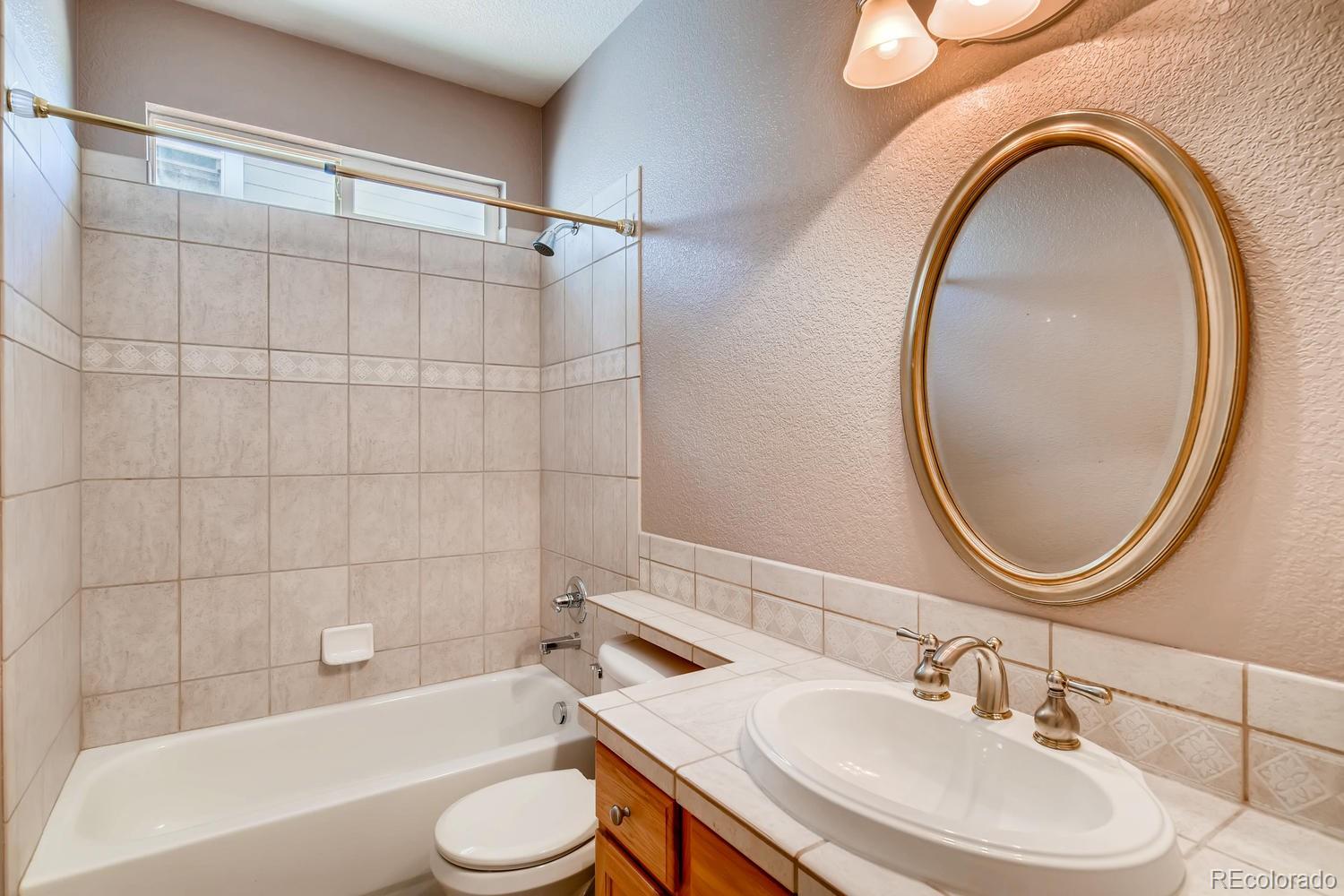 10802 Chadsworth Point Highlands Ranch, CO 80126 - Photo 13 of 28 Gallery Image 13