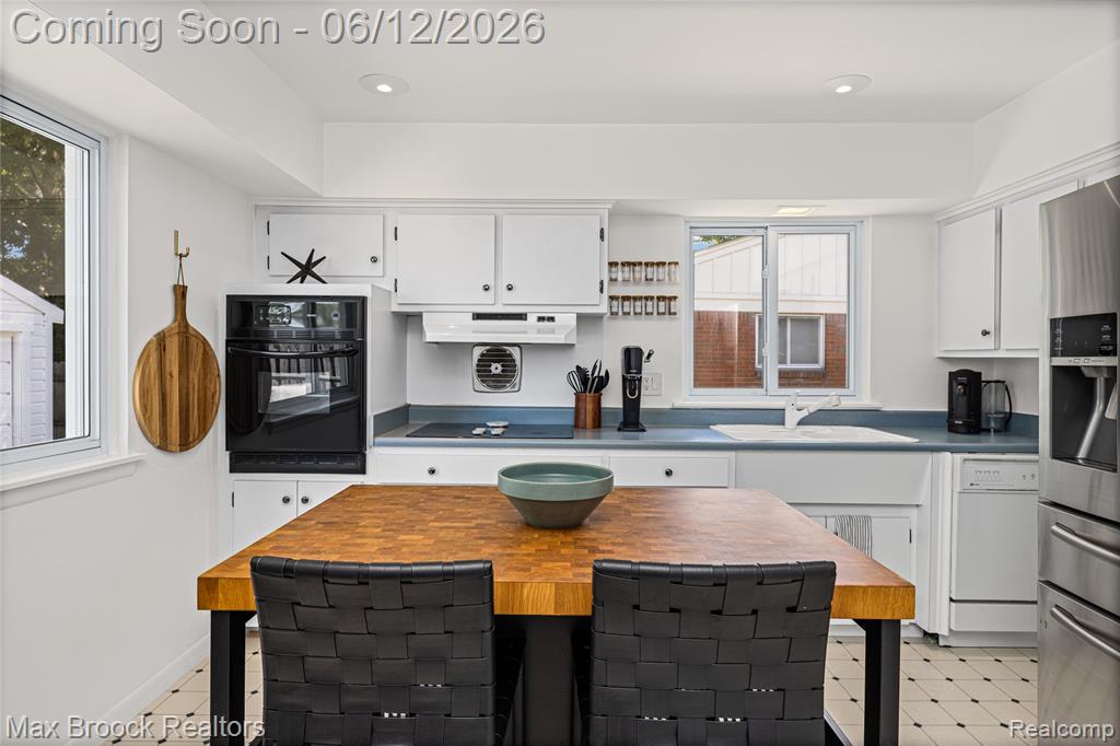 1918 Massoit Road Royal Oak, MI 48073 - Photo 21 of 36