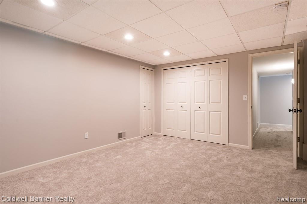 1287 Muirwood Court Rochester Hills, MI 48306 - Photo 37 of 44