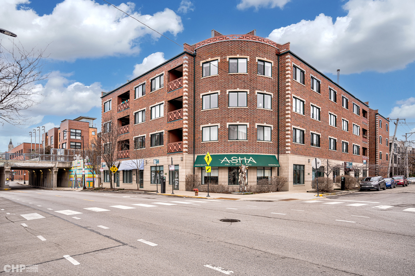 2007 West Churchill Street, Unit 202 Chicago, IL 60647 - Photo 1 of 27 a front view of a building with street