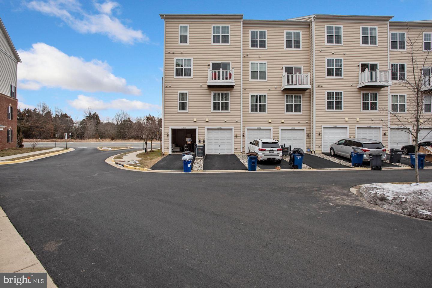 43881 Centergate Drive Ashburn, VA 20148 - Photo 7 of 31