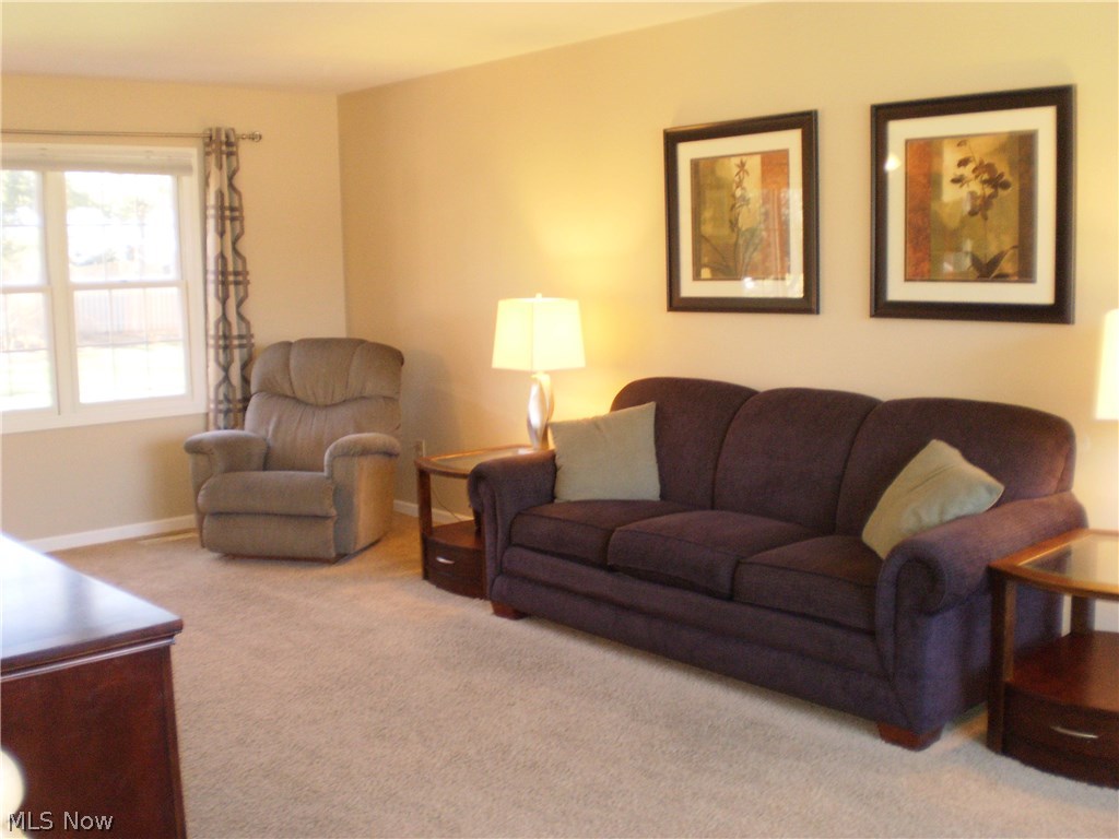 1238 Rae Road Lyndhurst, OH 44124 - Photo 6 of 9