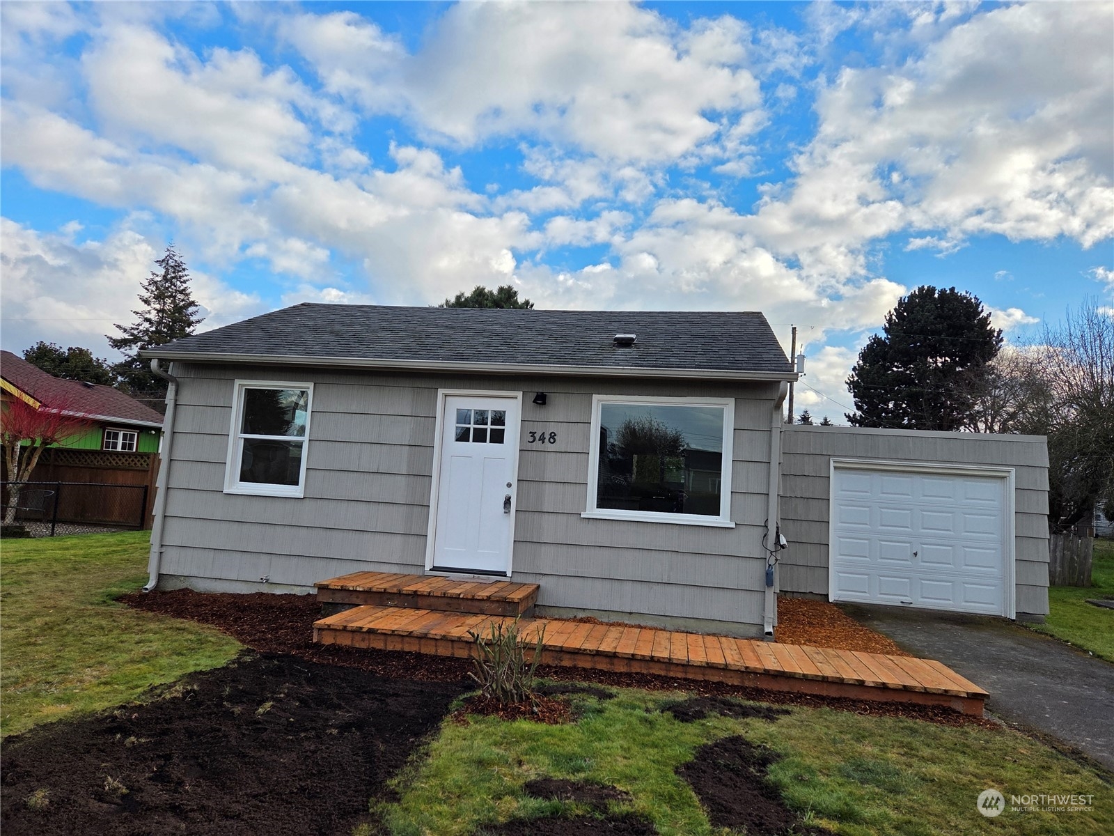 348 Colorado Street Longview, WA 98632 - Photo 2 of 17 Gallery Image 2