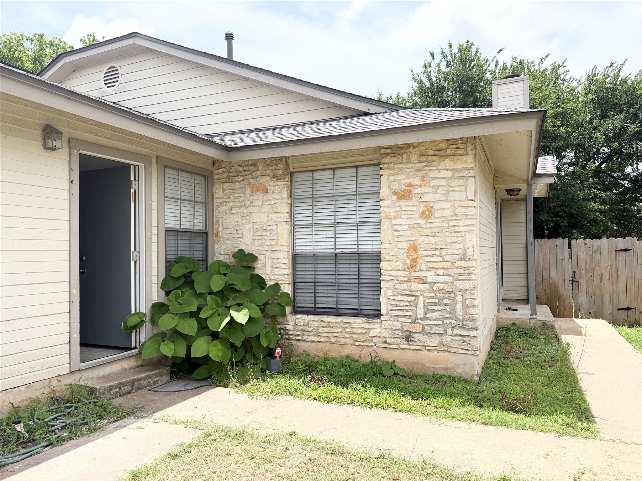 1915 Margalene Way, Unit B Austin, TX 78728 - Photo 6 of 20