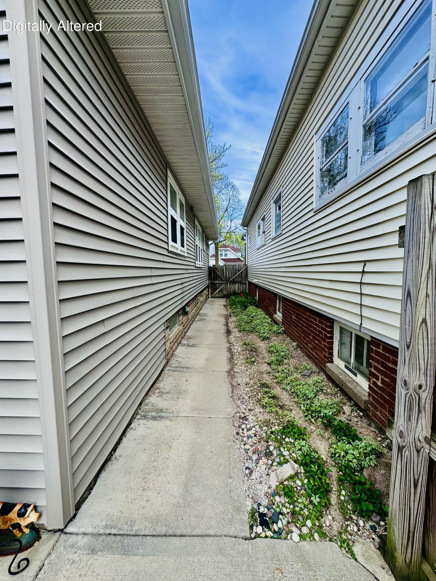 3253 South 15th Street Milwaukee, WI 53215 - Photo 15 of 17 IMG_6359
