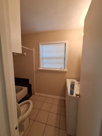 $1,350 | 7214 Boggess Road, Houston, TX 77016