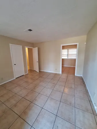 $1,350 | 7214 Boggess Road, Houston, TX 77016