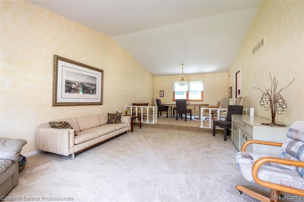 33669 York Ridge Street Farmington Hills, MI 48331 - Photo 22 of 46