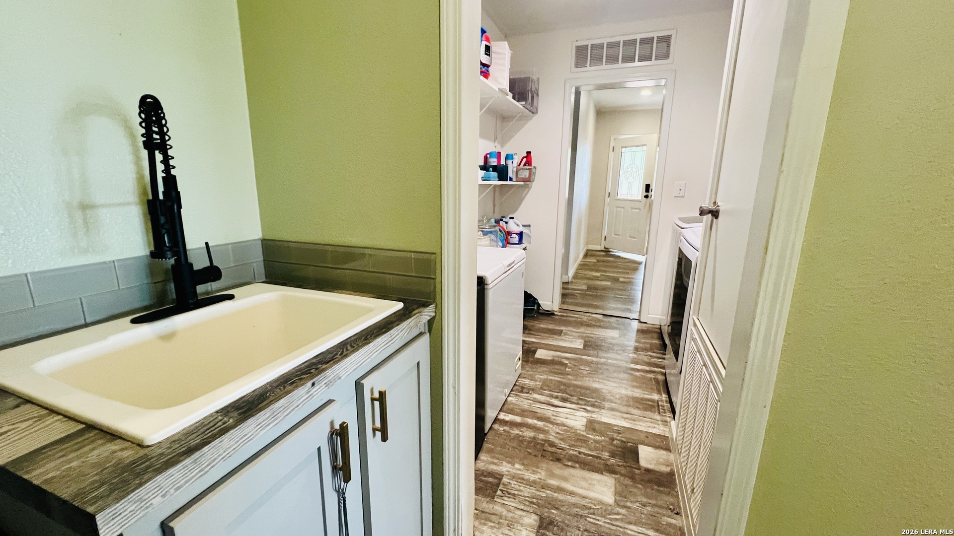 153 May Road Pleasanton, TX 78064 - Photo 15 of 29