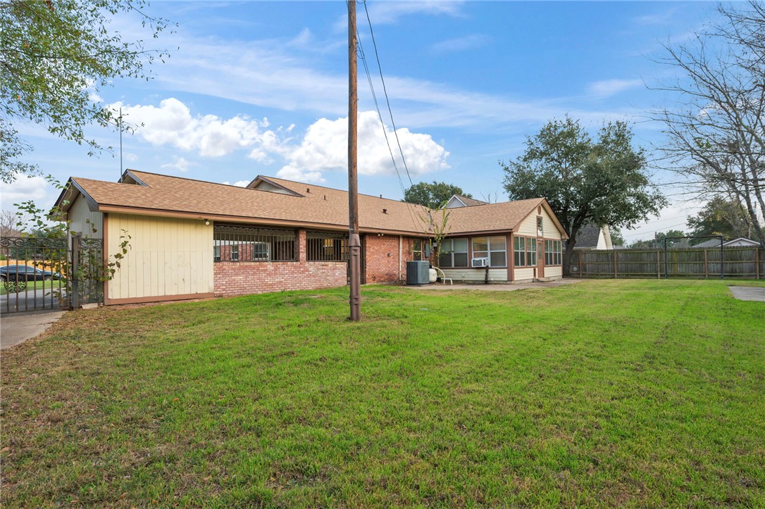 2606 Melba Circle Bryan, TX 77802 - Photo 29 of 34 a view of a house with a backyard