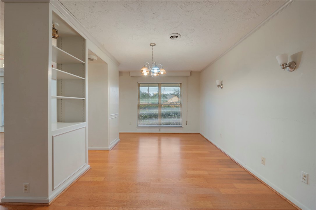 2606 Melba Circle Bryan, TX 77802 - Photo 10 of 34 a view of an empty room with a window