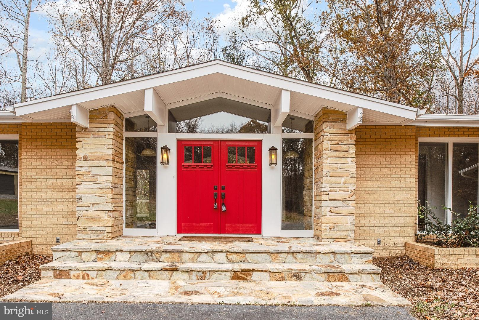 22127 Watson Road Leesburg, VA 20175 - Photo 7 of 67 Gallery Image 7