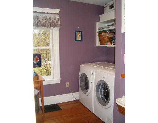 32 Thayer Street Amherst, MA 01002 - Photo 15 of 26 Gallery Image 15