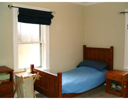 32 Thayer Street Amherst, MA 01002 - Photo 18 of 26 Gallery Image 18
