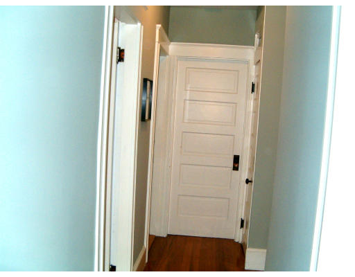 32 Thayer Street Amherst, MA 01002 - Photo 21 of 26 Gallery Image 21