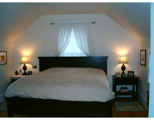 32 Thayer Street Amherst, MA 01002 - Photo 23 of 26 Gallery Image 23