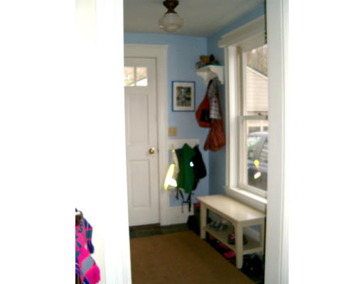 32 Thayer Street Amherst, MA 01002 - Photo 24 of 26 Gallery Image 24