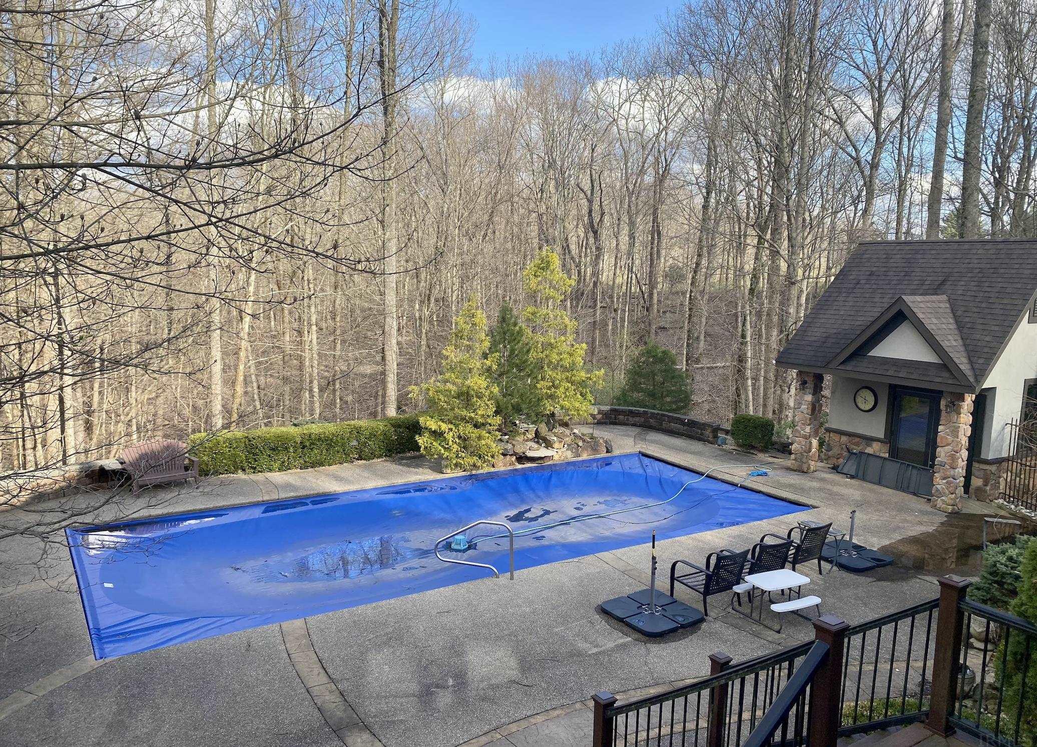 3715 Commodore Trail Bloomington, IN 47408 - Photo 8 of 36